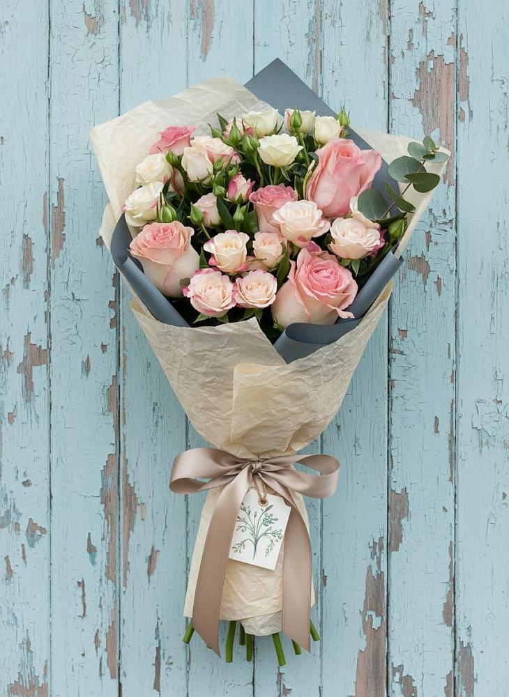 Букет цветов из: Розы в Верхнем Казанище