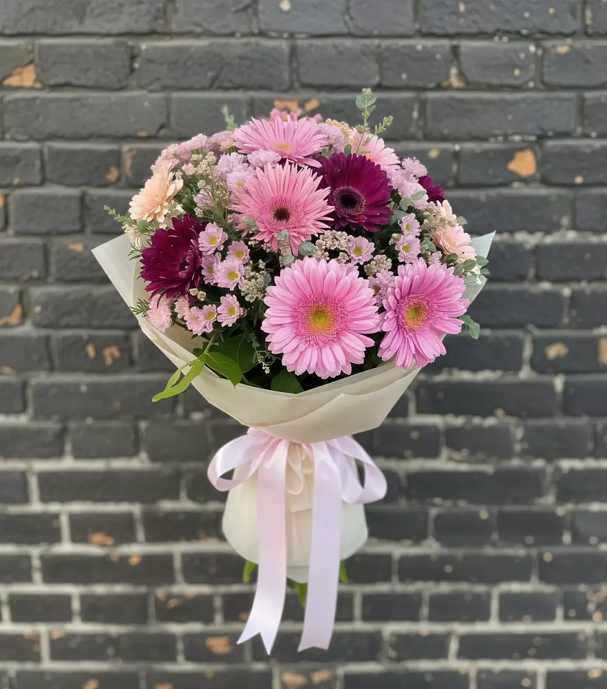 Букет цветов из: Герберы и Хризантемы в Верхнем Казанище