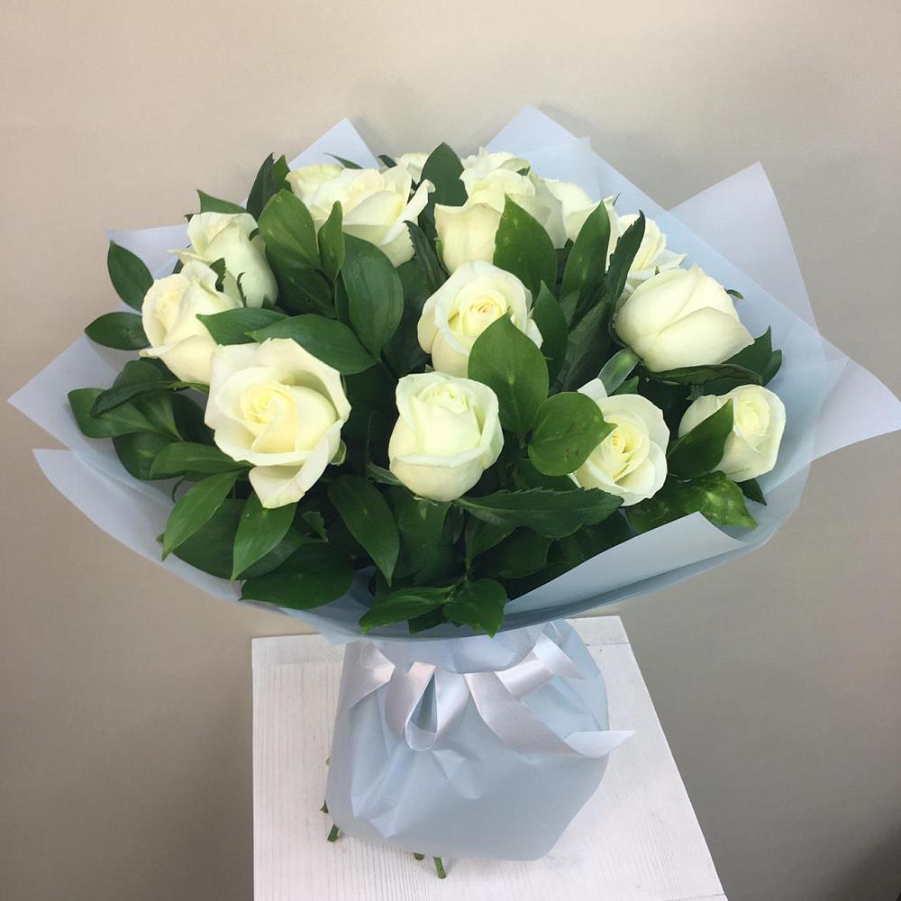 Букет 15 Белых роз Проуд в Верхнем Казанище