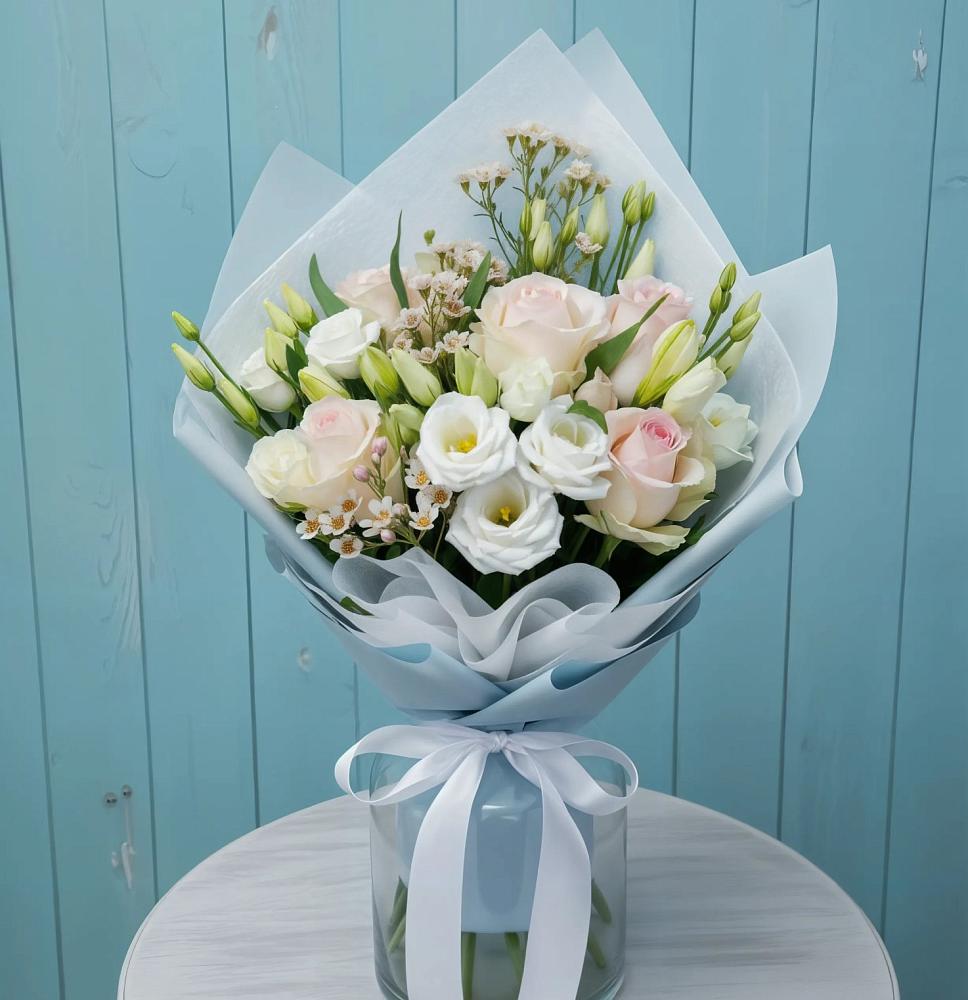 Букет цветов из: Розы и Лизиантусы в Верхнем Казанище