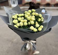Букет Белые кустовые розы Солинеро в Верхнем Казанище