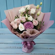 Букет цветов из:  Розы и Лизиантусы в Верхнем Казанище