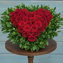 Цветочная композиция из Розы в виде сердца #REPLACE_PRED# Верхнем Казанище