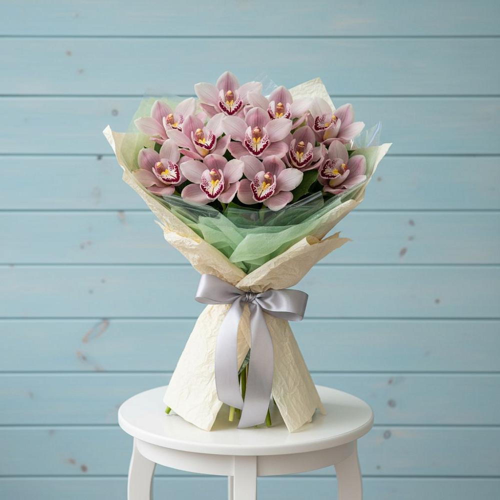 Букет цветов из: Орхидеи и Розы в Верхнем Казанище