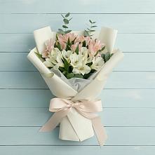 Букет цветов из:  Альстромерии в Верхнем Казанище
