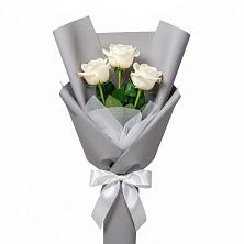Букет 3 белые розы в Верхнем Казанище