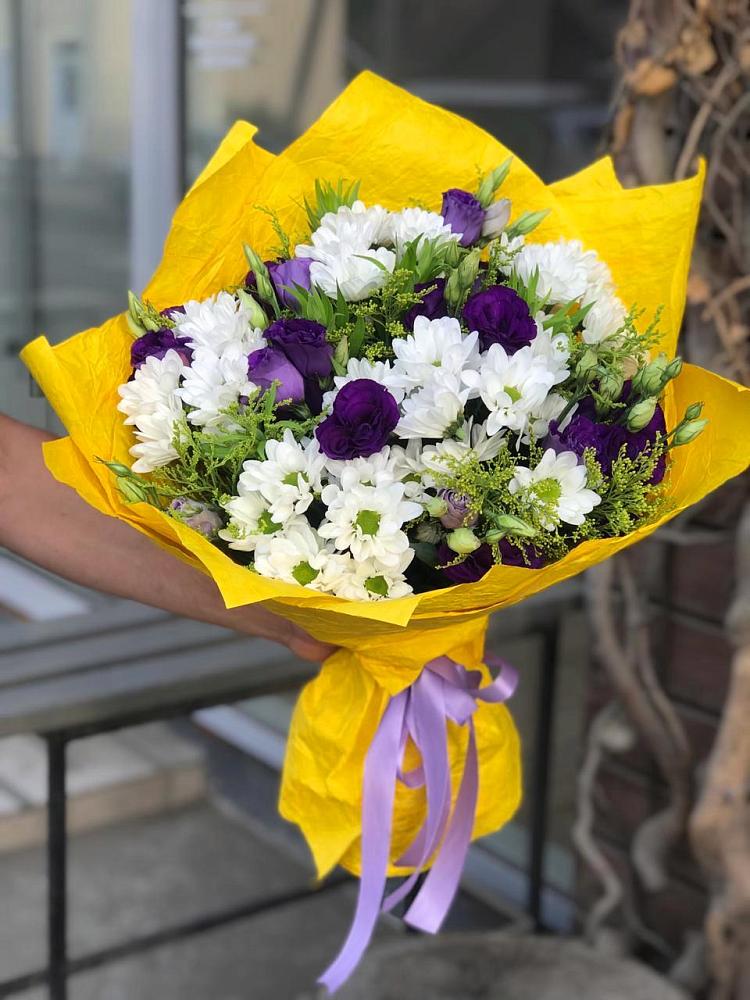 Букет цветов из: Ирисы, Хризантемы и Ромашки в Верхнем Казанище