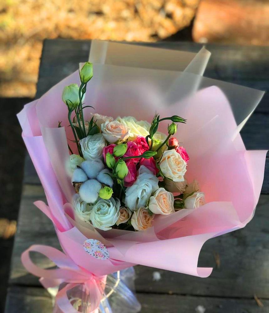 Букет цветов из: Розы и Лизиантусы в Верхнем Казанище