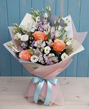 Букет цветов из:  Лизиантусы, Розы, Альстромерии и Гипсофила в Верхнем Казанище