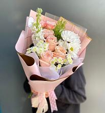 Букет цветов из:  Хризантемы и Розы в Верхнем Казанище