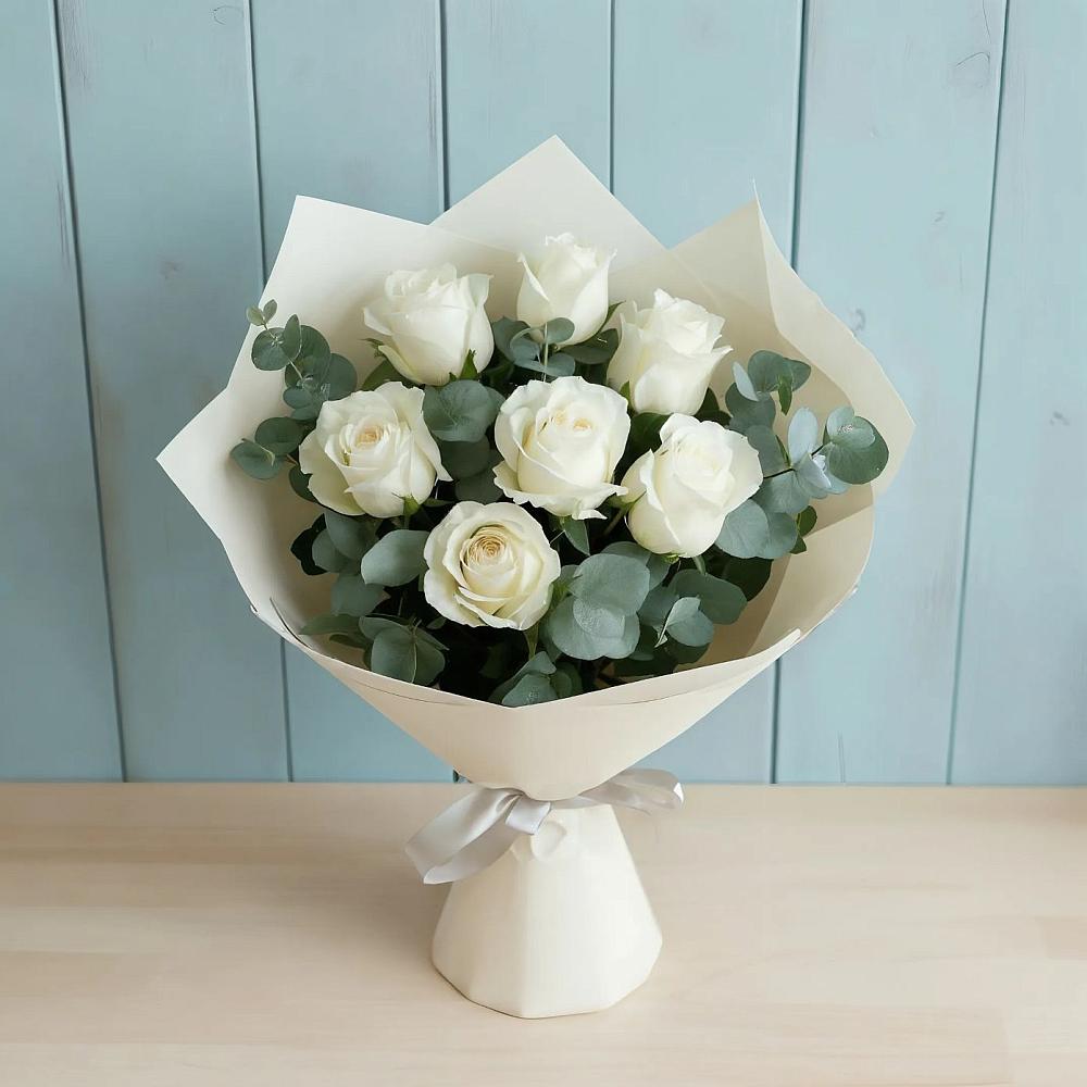 Букет Белые розы в Эвкалипте в Верхнем Казанище