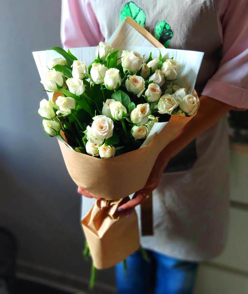Букет цветов из: Розы в Верхнем Казанище