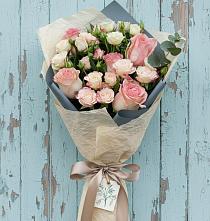 Букет цветов из:  Розы #REPLACE_PRED# Верхнем Казанище
