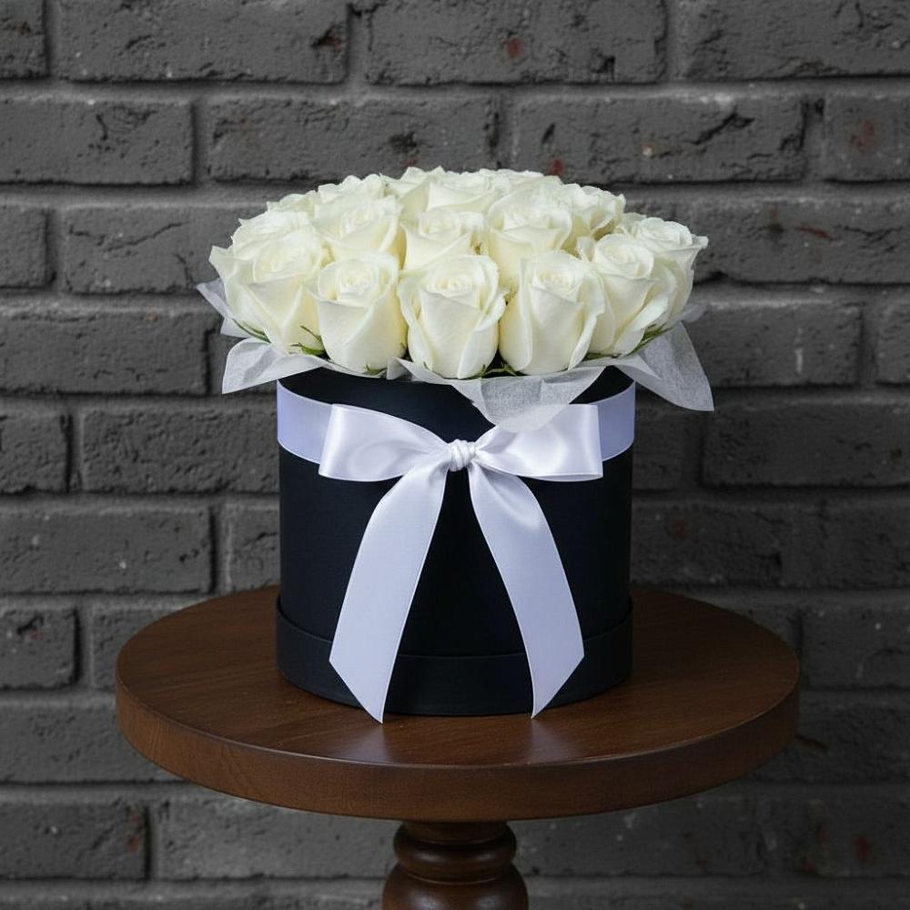 Цветочная композиция из Розы в шляпной коробке в Верхнем Казанище