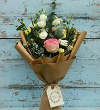 Букет цветов из:  Розы и Лизиантусы в Верхнем Казанище