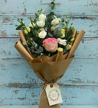 Букет цветов из:  Розы и Лизиантусы в Верхнем Казанище