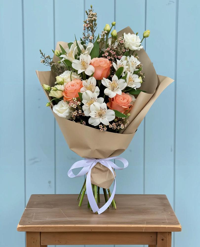 Букет цветов из: Альстромерии, Лизиантусы, Розы и Хризантемы в Верхнем Казанище