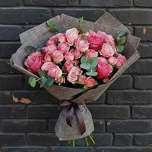 Букет цветов из:  Розы #REPLACE_PRED# Верхнем Казанище